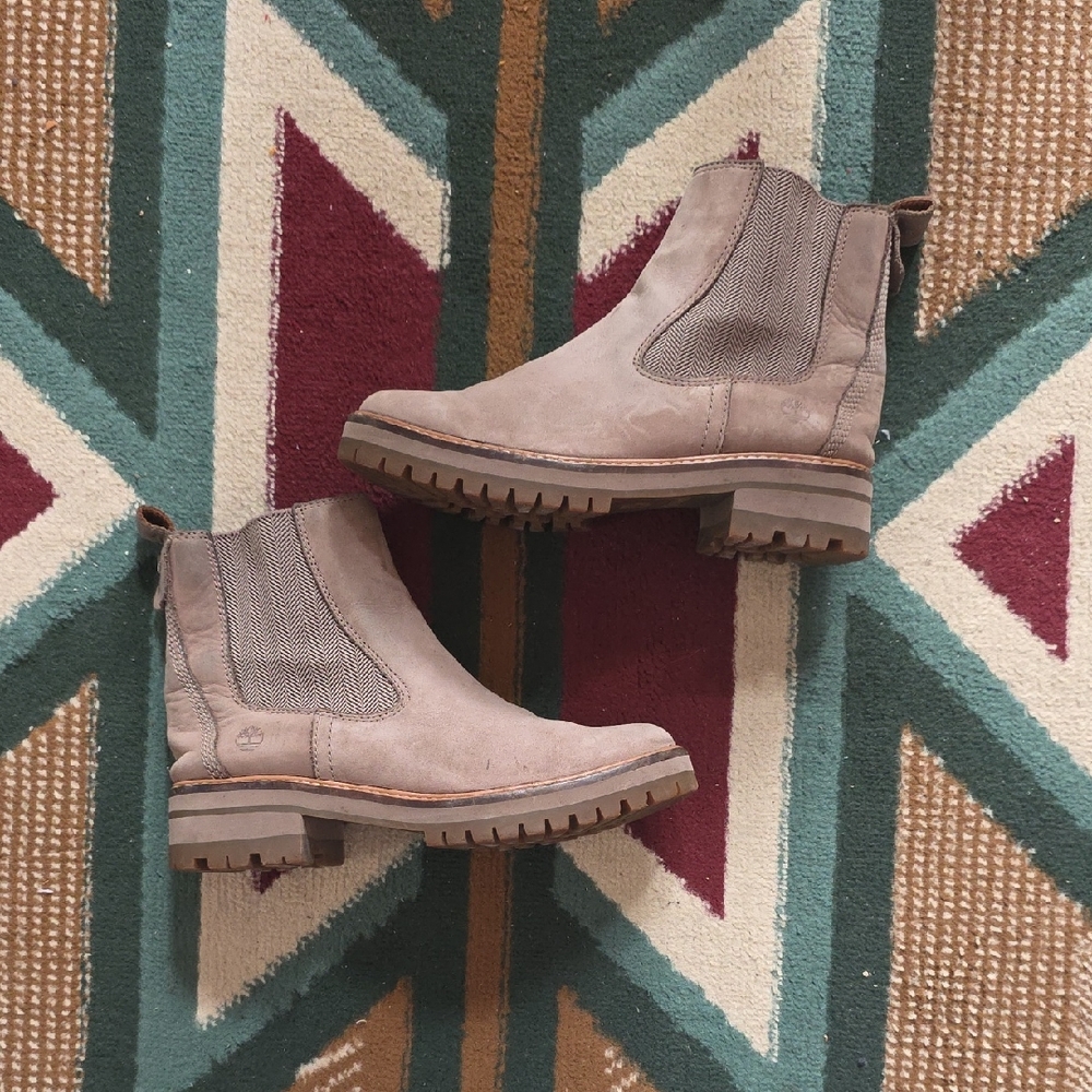 Taupe Timberland 8.5 WOMENS Ankle Boots with Chunky Sole